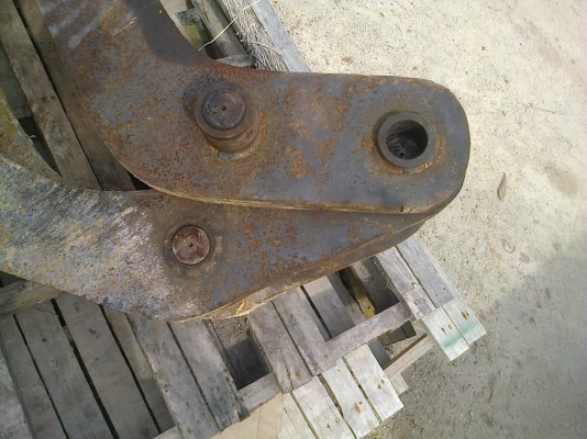 ขายหัวคีบไม้แบคโฮ 60,40 สวย ใส่ใช้ได้เลย ของยังใหม่