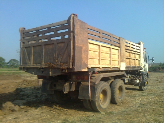 MITSUBISHI FN527M-TF 220 แรงม้า 2 เพลา ดัมพ์