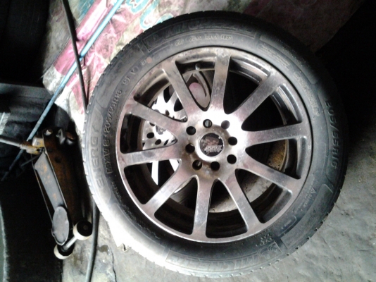 ล้อแม็กขอบ  16  พร้อมยาง