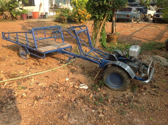 รถไถเดินตามพร้อมกะบะพ่วง