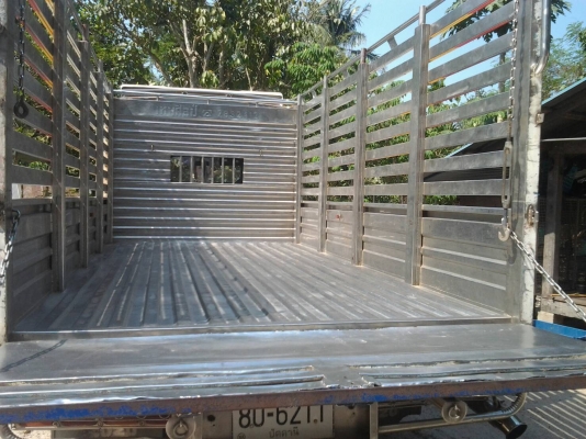 ขายรถบรรทุก 6 ล้อรั้วกระบะแสตนเลส ISUZU 135 แรงม้า ราคา 350000