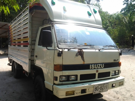 ขายรถบรรทุก 6 ล้อรั้วกระบะแสตนเลส ISUZU 135 แรงม้า ราคา 350000