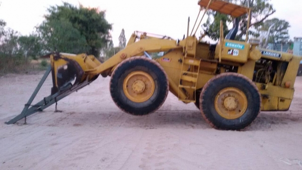 ขายครับ โคมัสซุ JH60 เดิมพร้อมใช้