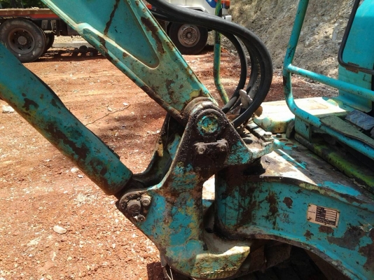 ขายรถแบคโฮ KOMATSU PC27R-8 เอกสารอินวอย ราคา 330000