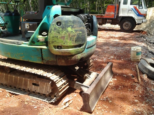 ขายรถแบคโฮ KOMATSU PC27R-8 เอกสารอินวอย ราคา 330000