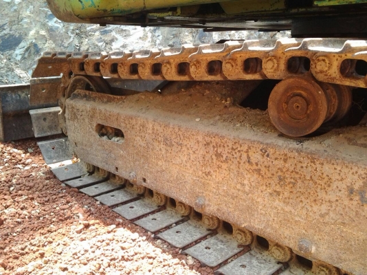 ขายรถแบคโฮ KOMATSU PC27R-8 เอกสารอินวอย ราคา 330000