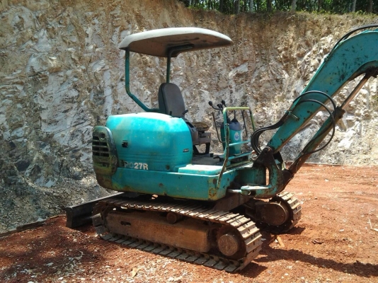 ขายรถแบคโฮ KOMATSU PC27R-8 เอกสารอินวอย ราคา 330000
