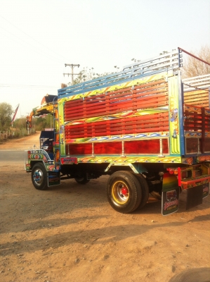 ขายรถอีแต๋น