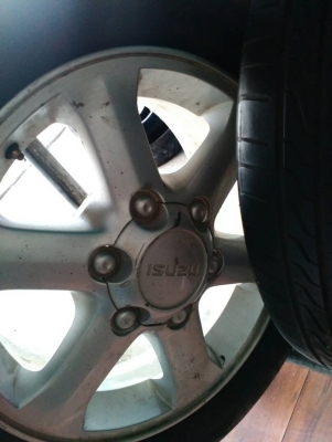 แม็ก ขอบ 16 ขนาด 6 รู ISUZU ยาง 215/60R16 ชุด 4 ล้อ tel.081-427-3941 ไอดีไลน์ 0814273941 แม็ก ขอบ 16 ขนาด 6 รู ISUZU ยาง 215/60R16 ชุด 4 ล้อ tel.081-427-3941 ไอดีไลน์ 0814273941