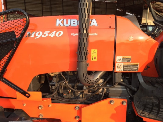 ** ราคา 730,000 ** รถไถ KUBOTA M9540 เช็คใหม่ทั้งคัน ยางใหม่ 4เส้น ผานหลังเลือกได้ครับ โทร062 387-4789
