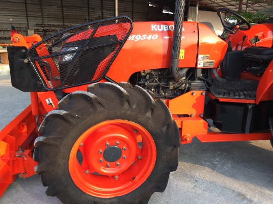 ** ราคา 730,000 ** รถไถ KUBOTA M9540 เช็คใหม่ทั้งคัน ยางใหม่ 4เส้น ผานหลังเลือกได้ครับ โทร062 387-4789