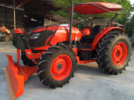 ** ราคา 730,000 ** รถไถ KUBOTA M9540 เช็คใหม่ทั้งคัน ยางใหม่ 4เส้น ผานหลังเลือกได้ครับ โทร062 387-4789