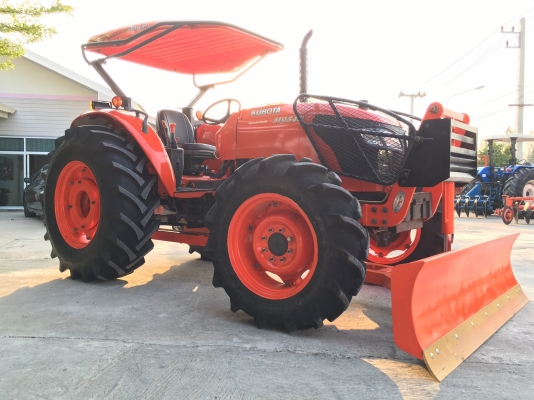 ** ราคา 730,000 ** รถไถ KUBOTA M9540 เช็คใหม่ทั้งคัน ยางใหม่ 4เส้น ผานหลังเลือกได้ครับ โทร062 387-4789