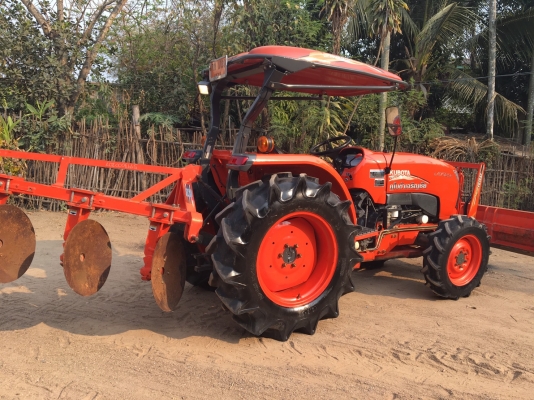 ขายรถไถคูโบค้า L4708SP โฟวินมีไบมีดผานบุกเบิกทะเบียนพร้อมราคา430000บาทสนใจโทร0813655997อำพรพาเจริญ รถอยู่วังบัว อ คลองขลุง จ กำแพงเพชร