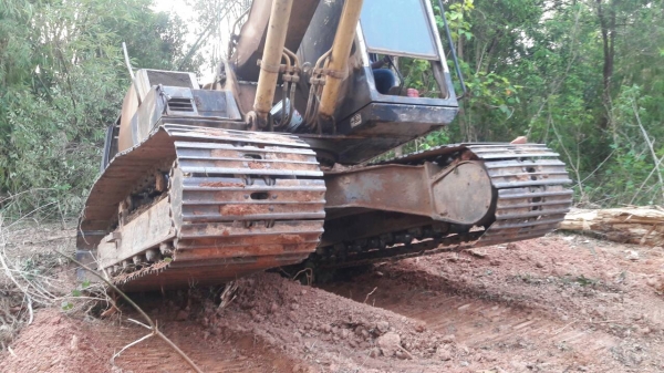 ขาย 570,000 KOMATSU pc 200-5 เล่มทะเบียนไฟฟ้าครบเครื่องดีปั้มแรงเอวแน่นช่วงเต็มรถสวยพร้อมใช้ 090-772-3710 090-772-3708 ขาย 570,000 KOMATSU pc 200-5 เล่มทะเบียนไฟฟ้าครบเครื่องดีปั้มแรงเอวแน่นช่วงเต็มรถสวยพร้อมใช้ 090-772-3710 090-772-3708