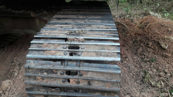 ขาย 570,000 KOMATSU pc 200-5 เล่มทะเบียนไฟฟ้าครบเครื่องดีปั้มแรงเอวแน่นช่วงเต็มรถสวยพร้อมใช้ 090-772-3710 090-772-3708 ขาย 570,000 KOMATSU pc 200-5 เล่มทะเบียนไฟฟ้าครบเครื่องดีปั้มแรงเอวแน่นช่วงเต็มรถสวยพร้อมใช้ 090-772-3710 090-772-3708