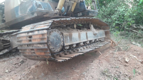 ขาย 570,000 KOMATSU pc 200-5 เล่มทะเบียนไฟฟ้าครบเครื่องดีปั้มแรงเอวแน่นช่วงเต็มรถสวยพร้อมใช้ 090-772-3710 090-772-3708 ขาย 570,000 KOMATSU pc 200-5 เล่มทะเบียนไฟฟ้าครบเครื่องดีปั้มแรงเอวแน่นช่วงเต็มรถสวยพร้อมใช้ 090-772-3710 090-772-3708