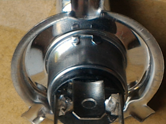 หลอดไฟหน้ารถแบบ LED  1 คู่ มีไฟสูงต่ำในตัว ใส่แทนหลอดไส้เดิมที่ร้อนๆได้เลย