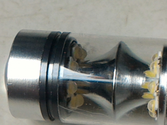 หลอดไฟหน้ารถแบบ LED  1 คู่ มีไฟสูงต่ำในตัว ใส่แทนหลอดไส้เดิมที่ร้อนๆได้เลย