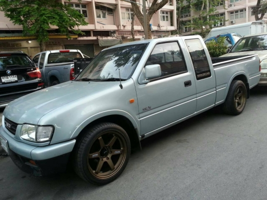 ขายด่วน.อีซูซุ.ดรากอนอาย..2.5เทอโบ