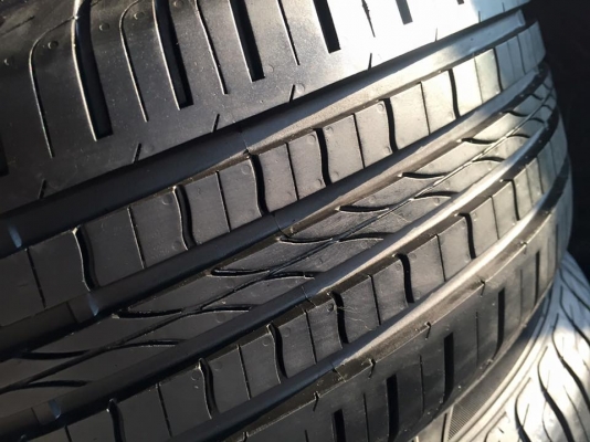 ขายยาง MOMO OUTRUN M2 (MADE IN ITALY) 195-50-15 ปี14 สภาพเหมือนใหม่ ตุ่มหน้ายางยังอยู่ ชุดละ 3,900 บาท