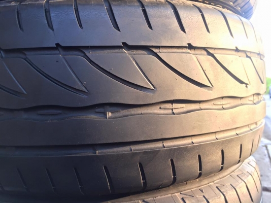 ขายยาง BRIDGESTONE RE002 195-55-15 ปี12 ดอกหนา ไม่มีปะ ไม่กินข้าง ชุดละ 3,900 บาท