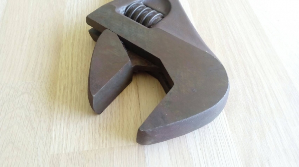 ขายประแจเลื่อน BAHCO 24" MADE IN SWEDEN.งานใหม่เก่าเก็บ ขายประแจเลื่อน BAHCO 24" MADE IN SWEDEN.งานใหม่เก่าเก็บ