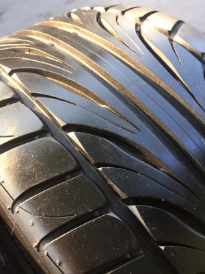 ขายยาง FALKEN FK452 275-30-19 ปี1012 ดอกหนาจัด สภาพสวยมาก ตุ่มหน้ายางยังอยู่ ไม่มีปะ คู่ละ 3,500 บาท