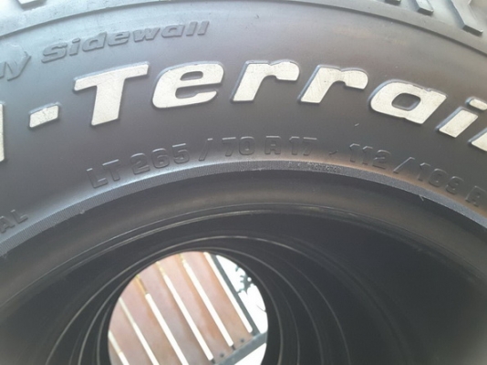 BF All USA. 265/70/17 ปี13 สภาพสวยๆ 1ชุด