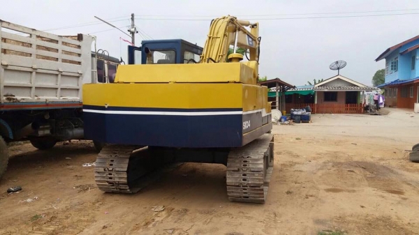 ขายรถแบ็คโฮ Kobelco 04 เดิมๆ ตามรุ่น แอร์พร้อม เอกสารซื้อขาย พร้อมใช้งาน