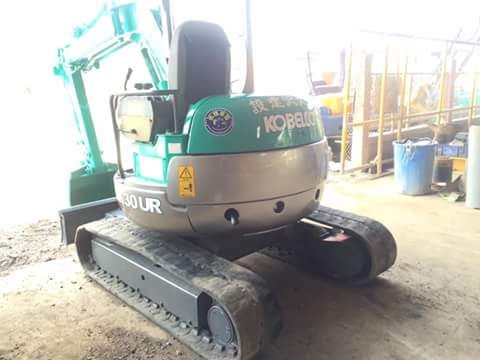ขายรถขุด ยี่ห้อ :KOBELCO รุ่น:SK30UR-2  รถเก่านอกแท้ มีเอกสารใบอินวอย. รถไม่เคยผ่านการใช้งาจในไทย ราคา 380,000 บาท ต่อรองได้  สนใจติดต่อ:  099-907-9273 กิ๊ฟ กมลชนก