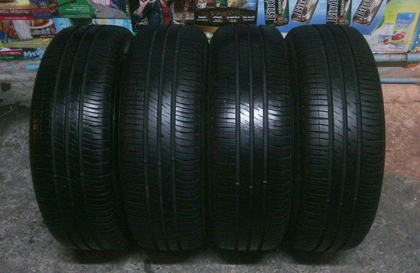 แม้กCIVIC FB + มิชลิน195/65R15 แม้กCIVIC FB + มิชลิน195/65R15