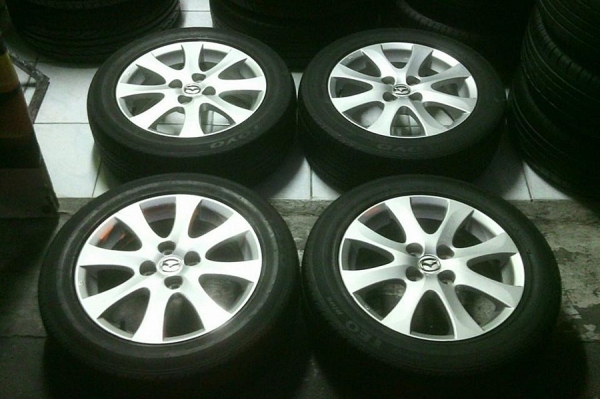 แม้กมาสด้า2+โตโย195/55/15