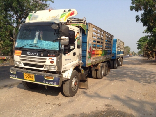 ขายรถพ่วงไม่ดัมพ์ Isuzu deca euro2 เครื่อง 320 แรง ปี 48 เครื่องเดิม เกียร์เดิม ลูก 3 เพลาแท้ยาว 6.80 เมตร ยางเต็ม ขายรถพ่วงไม่ดัมพ์ Isuzu deca euro2 เครื่อง 320 แรง ปี 48 เครื่องเดิม เกียร์เดิม ลูก 3 เพลาแท้ยาว 6.80 เมตร ยางเต็ม