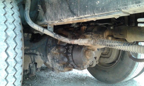 ขายรถบรรทุก Mitsubishi FN527ETC เครื่องเดิม 220 แรง มีเทอร์โบ เกียร์เดิม ยาง 80\% วางหัวใหม่