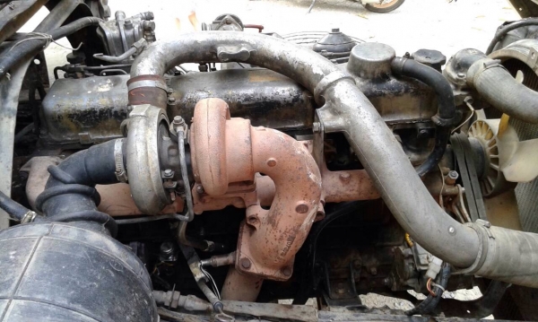 ขายรถบรรทุก Mitsubishi FN527ETC เครื่องเดิม 220 แรง มีเทอร์โบ เกียร์เดิม ยาง 80\% วางหัวใหม่