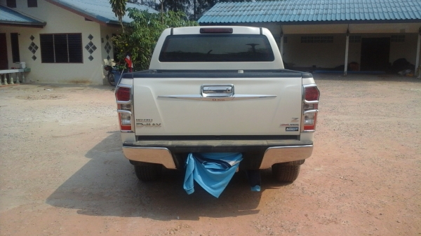 มาก่อนได้ก่อน ขายดาว์น วีคลอส 4 ประตู สีขาวมุก 70000 อยู่   อ.หัวหิน