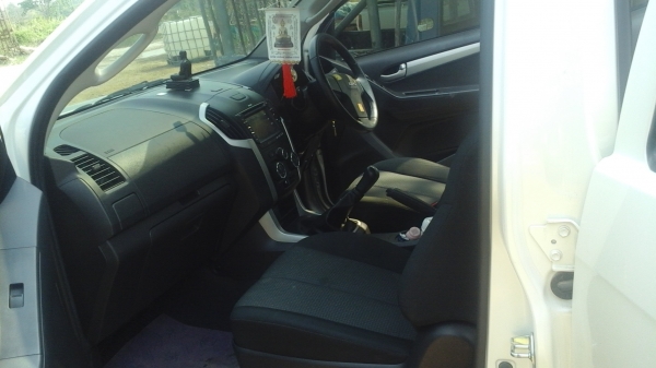 มาก่อนได้ก่อน ขายดาว์น วีคลอส 4 ประตู สีขาวมุก 70000 อยู่   อ.หัวหิน