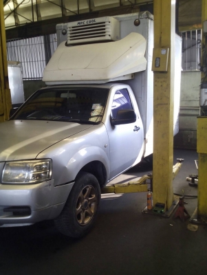 ขายรถห้องเย็นฟอร์ดเรนเจอร์  ถูก ๆ 120000 เครื่อง J ่ติดแก๊ส