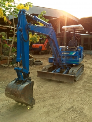 KOBELCO SK027 ขนาดPC-30 เครื่อง 3 สูบ<เทอร์โบ>รถเก่านอกมีเอกสาร☎️ติดต่อ 085-5632278