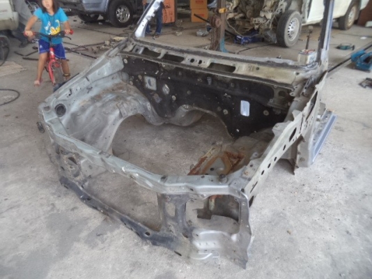 หัวตัดครึ่งท่อนหน้า ดีแม็ก - เชฟ