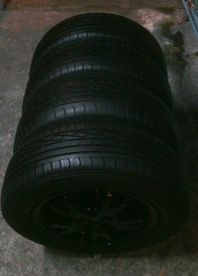 แม้กพรีอุส+กู๊ดเยียร์195/65R15 แม้กพรีอุส+กู๊ดเยียร์195/65R15