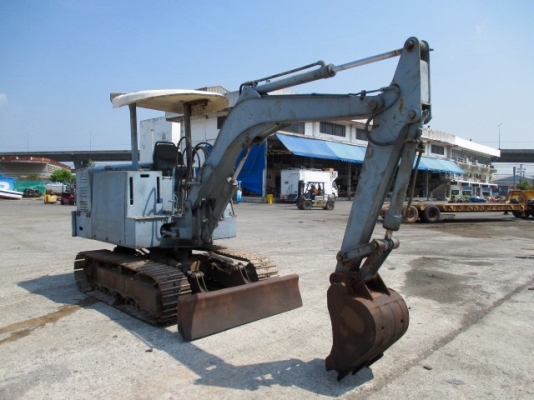 KOBOTA  KH-11 ขนาด PC-30 เครื่อง 3 สูบรถเก่านอกแท้100\%มีเอกสารใบอินวอยพร้อม☎️ติดต่อ 085-5632278 (ราคาต่อรองได้)