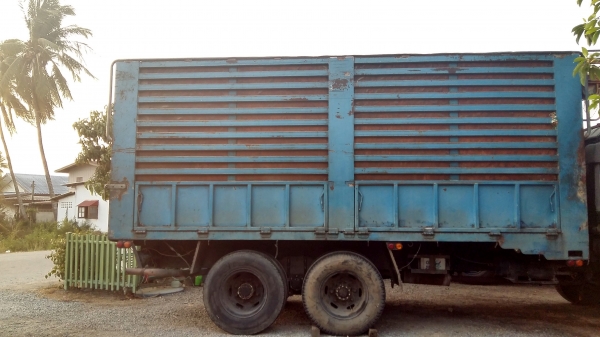 ขายกระบระเหล็กเปิดข้างได้สภาพสวยราคาถุกสนใจ0920037581