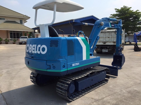 รถขุด KOBELCO SK024 นำเข้า มือสองญี่ปุ่น