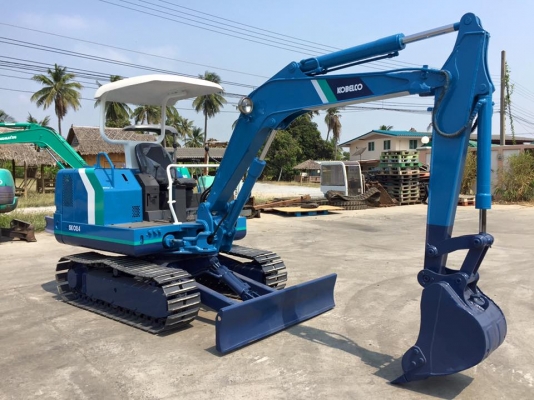 รถขุด KOBELCO SK024 นำเข้า มือสองญี่ปุ่น