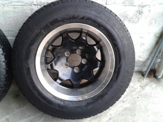 ขอบ15นิ้ว5รู114 พร้อมยาง สวยๆ 4 ล้อ ลดคาเหลือ 5000 บาท ขอบ15นิ้ว5รู114 พร้อมยาง สวยๆ 4 ล้อ ลดคาเหลือ 5000 บาท