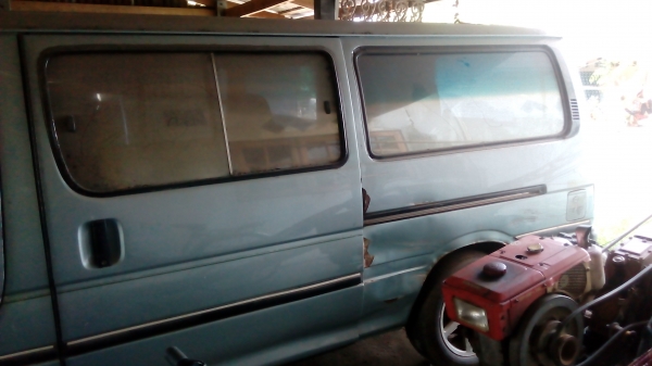 รถตู้หัวจรวจ รถตู้หัวจรวจ