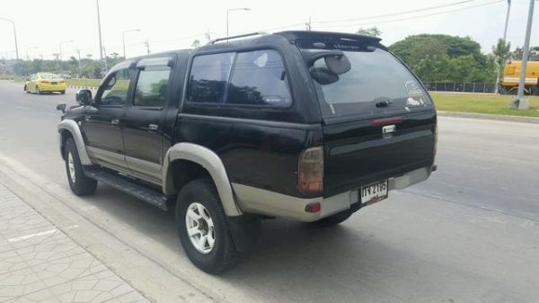 ขายโตโยต้า ไทเกอร์ ปี 03 เครื่อง 3000 G D4D 4 ประตู ออโต้ 4x4 รุ่นท็อปสุด