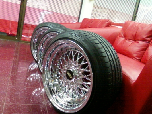 MAX BBS โคเมี้ยม 5 รู BENZ 112 และ 5 รู BMW 120 ขอบ 17ยาง ปี 15